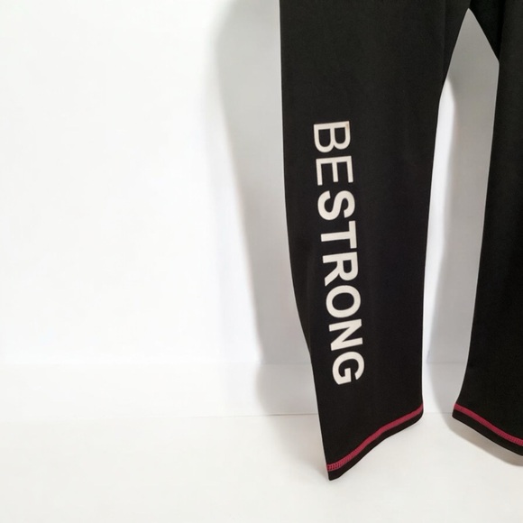 JET BLACK/PINK 3/4 JUST STRONG CAPRI AND PINK CAMOUFLAGE SHIRT, XL WORKOUT SET - Picture 7 of 12